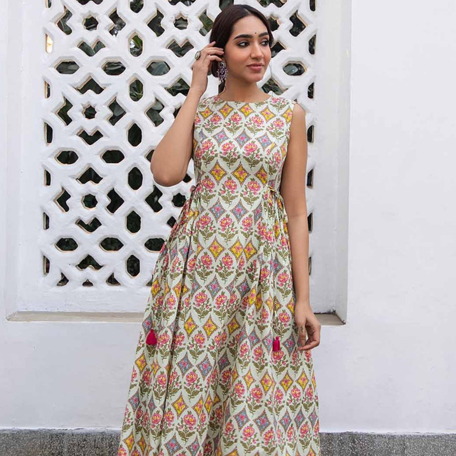 Light Green Cotton Ethnic Motif Side Pleated Kurta Set