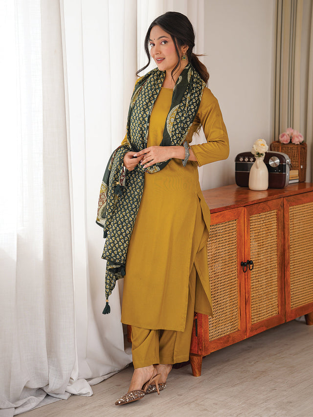 Women's Mustard Rayon Solid Straight Kurta Set