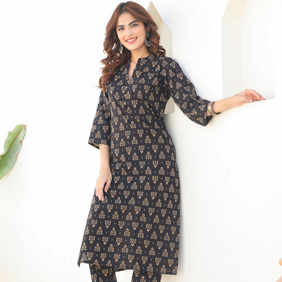 Black Pure Cotton Floral Printed Straight Kurta Pant Set